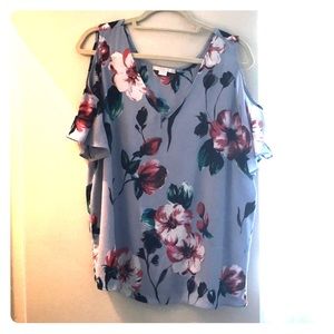 Flowy floral blouse